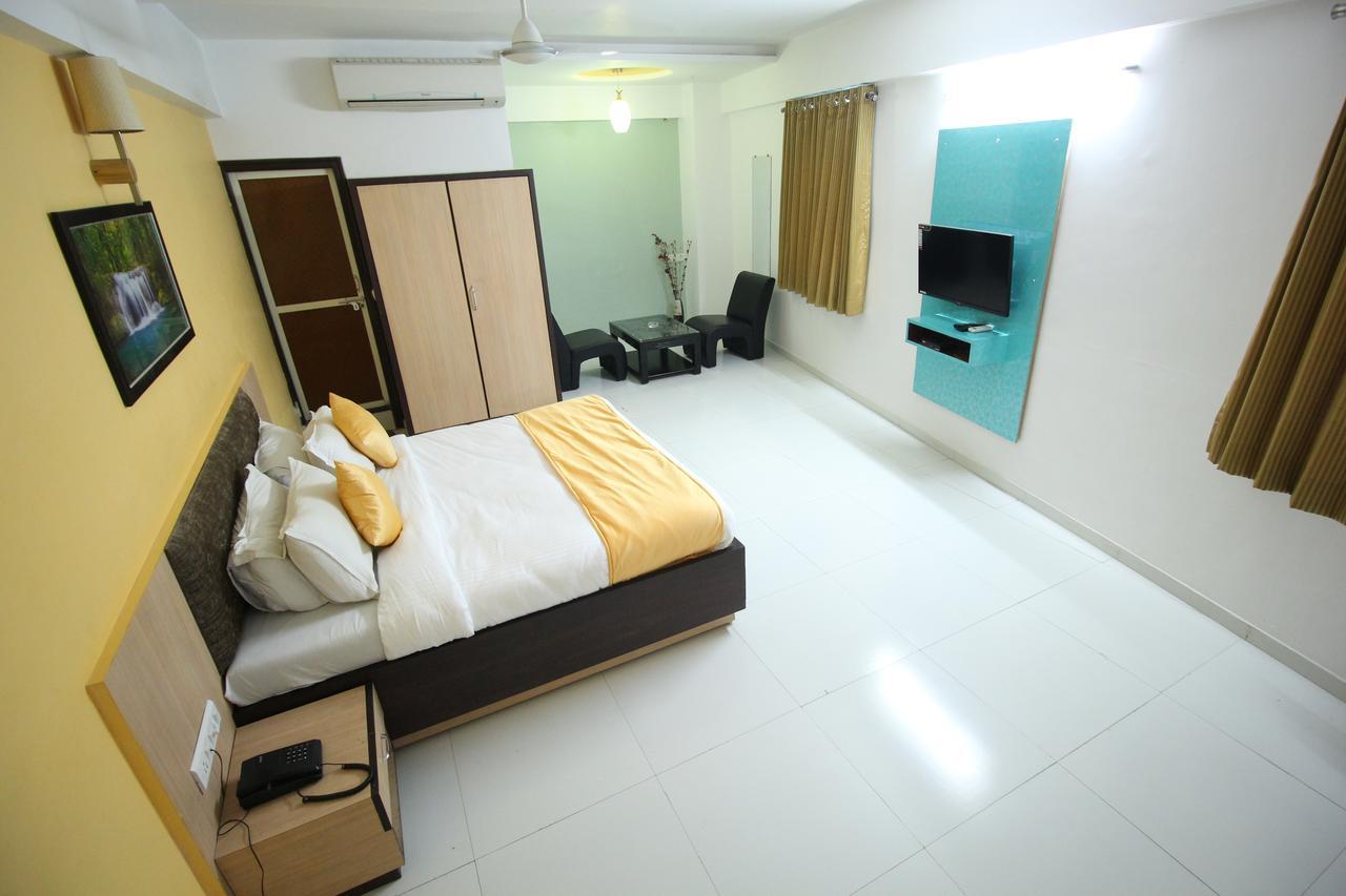 Hotel Hillton Gandhinagar Extérieur photo