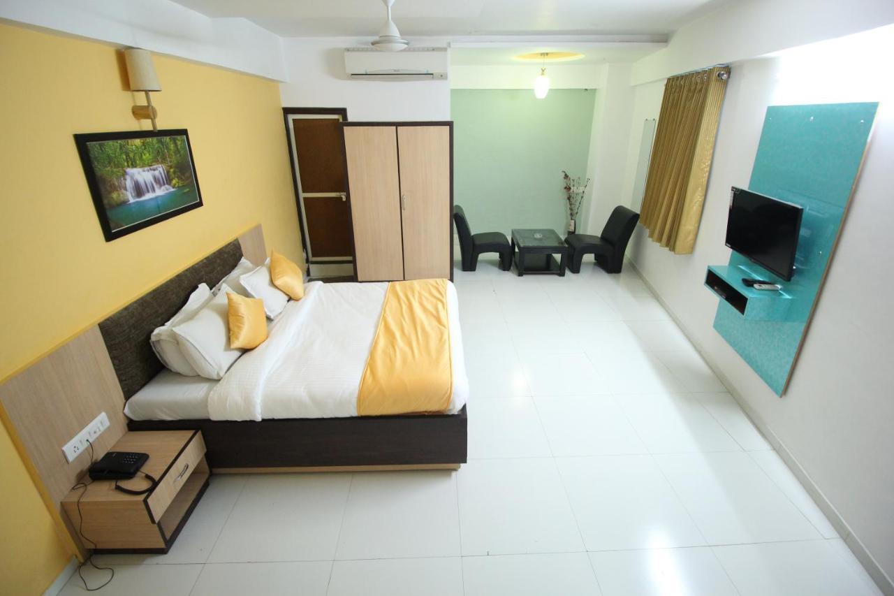 Hotel Hillton Gandhinagar Extérieur photo