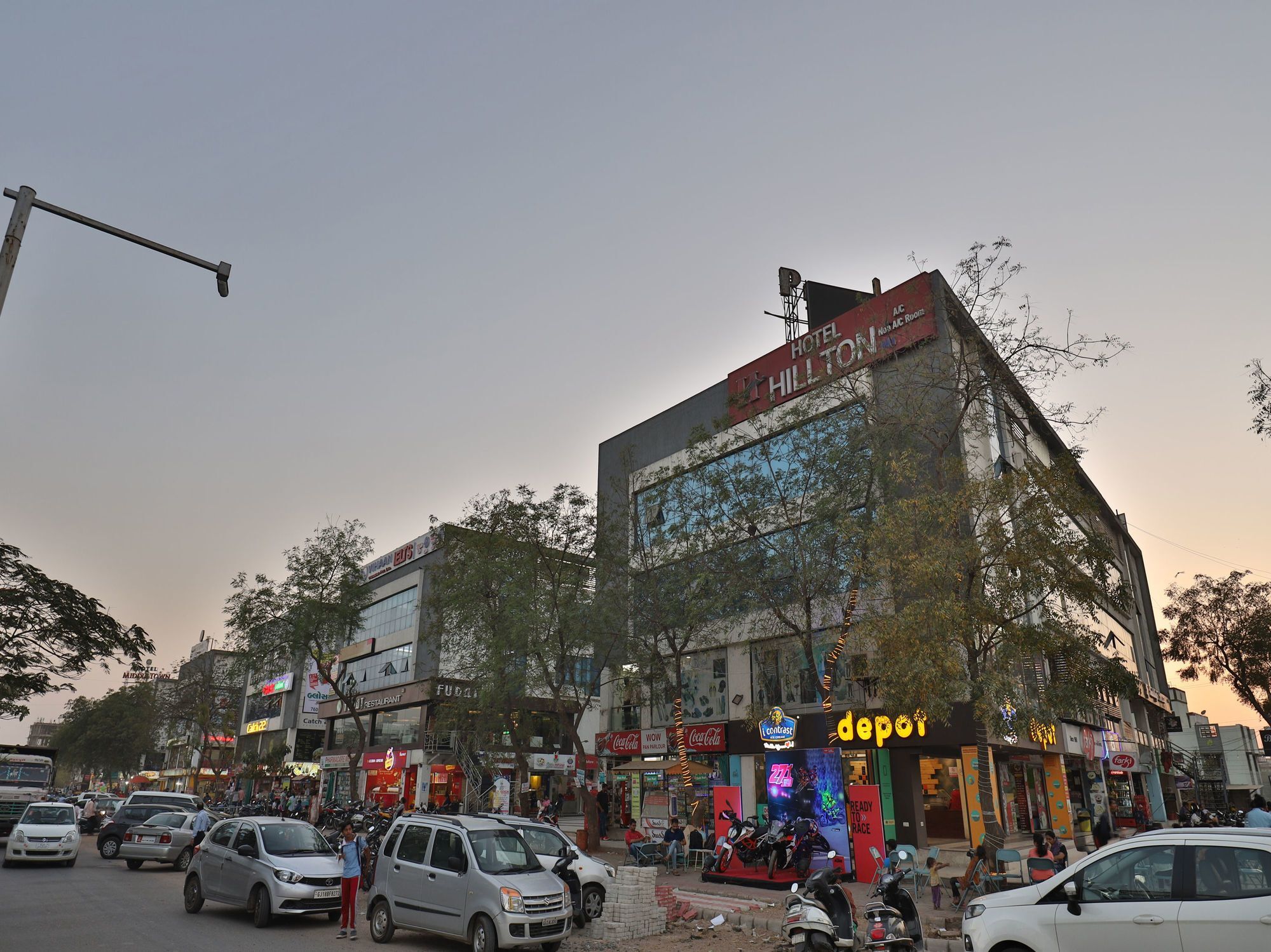 Hotel Hillton Gandhinagar Extérieur photo